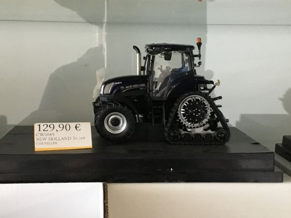 CW0085 - NEW HOLLAND T6.160 rupsbanden - 1
