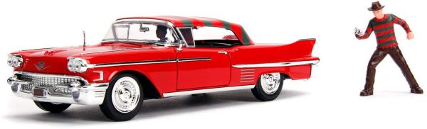 JAD253255004 - CADILLAC serie 62 1958 rood uit de film Freddy Krueger met figuren erbij - 1
