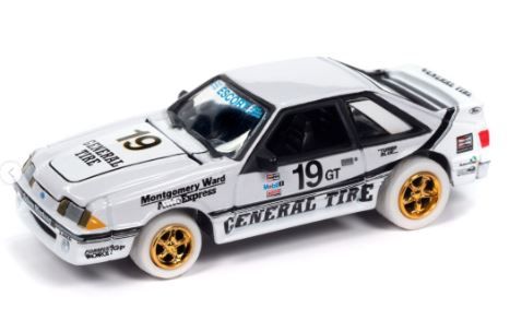 JLCT014-3A_BLANC - 1988 FORD Mustang GT witte velgen - Sallen General Tire #19 uit de 2024 COLLECTOR TINS-serie in blisterverpakking - 1