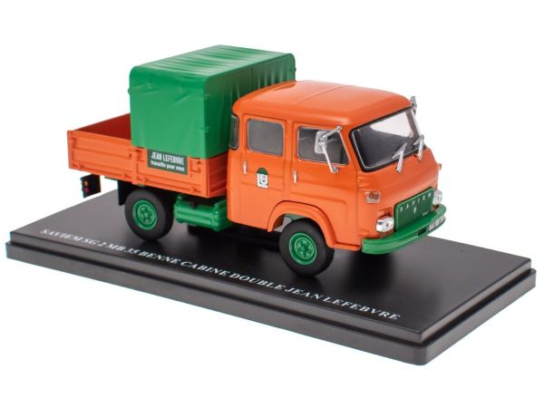 G111N052 - SAVIEM SG 2 MB 35 4x2 Gesloten vrachtwagen met dubbele cabine JEAN LEFEBVRE 1970 - 1