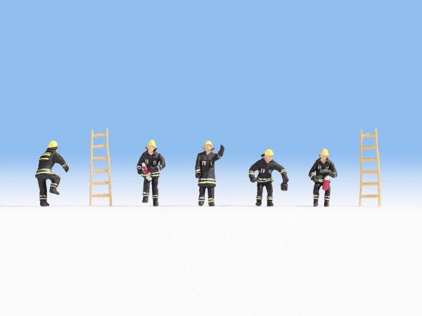 NOC15021 - Brandweerlieden met ladders - 1