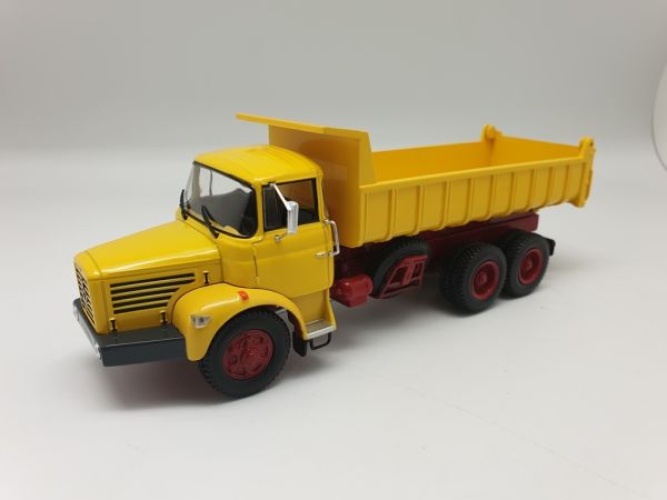 ODE070 - BERLIET GBH 12 6x4 Kipper geel - 1