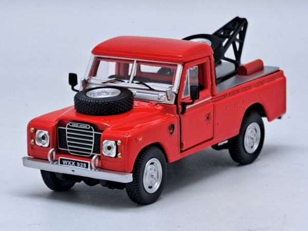 CAR54044 - LAND ROVER Series III Pick-up Sleepwagen Rood - 1