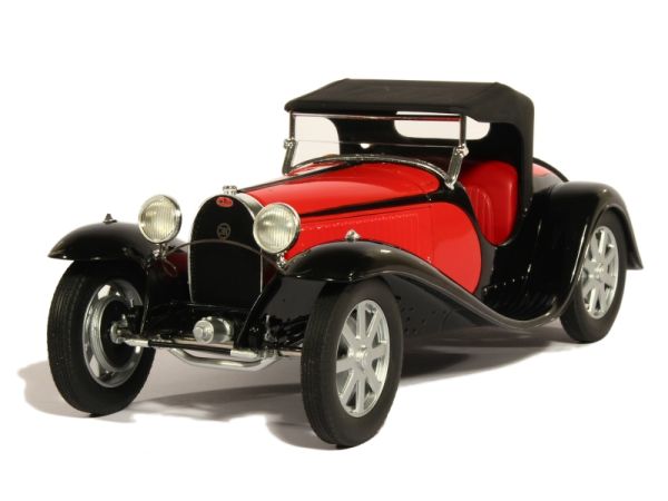 PANTHEON002 - BUGATTI Type 55 Roadster gesloten rood en zwart gelimiteerd tot 150 exemplaren - 1