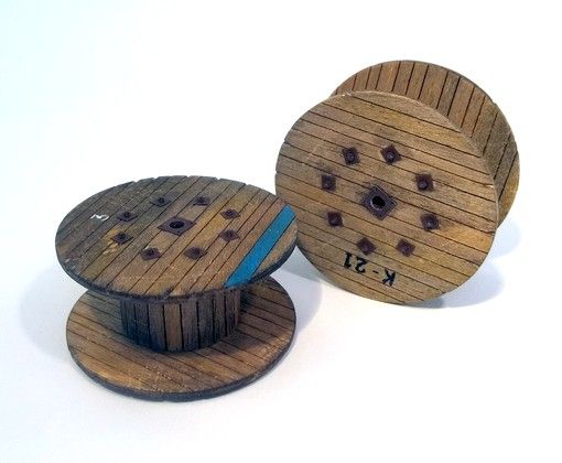 PLS456 - haspels voor lege kabels diameter 5 cm miniatuur in kit om te monteren en te schilderen voor diorama - 1