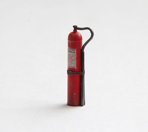 PLSEL004 - 3 miniatuur brandblussers van 3cm om te schilderen voor diorama met meegeleverde stickers - 1