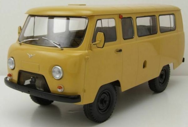 PRXPCL47075 - UAZ 452 crème minibus - 1