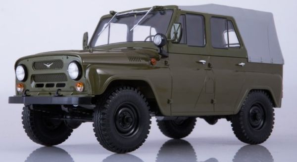 PRXPCL47088 - UAZ 469 militair 4x4 grijs zeildoek - 1