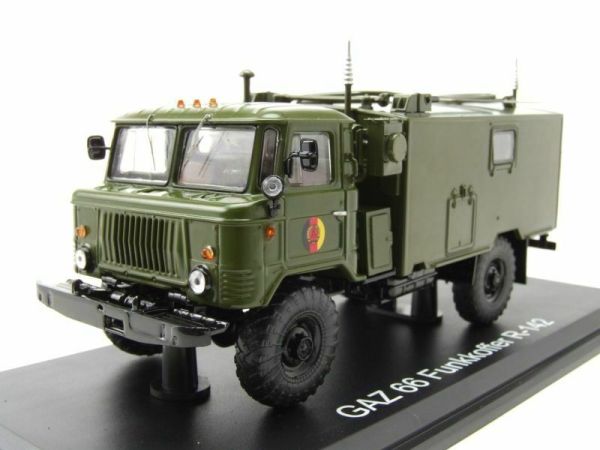 PRXPCL47099 - GAZ 66 NVA R-142 Duitse leger radiobox - 1