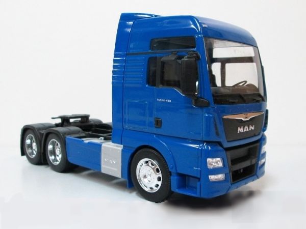 WEL32650BL/64 - MAN TGX 6x4 Blauw - 1