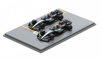 SPAY419 - MERCEDES-AMG Petronas F1 W15 E Performance #44 en #63 2024 G.RUSSELL en L.HAMILTON - 1