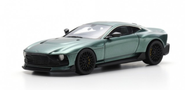 SCH43U00063 - ASTON MARTIN Valour 2024 Groen - 1