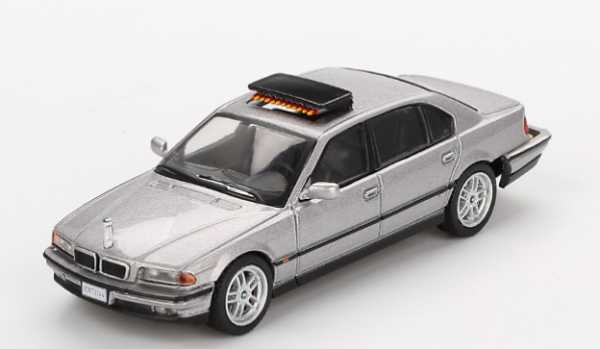 MGT00902-007E - BMW 750 IL E39 Tomorrow Never Dies Engelse verpakkingsversie 1997 - 1
