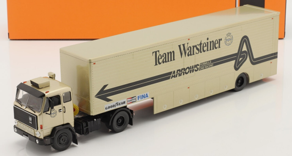 IXOTTR023 - VOLVO F89 4x2 met dieplader 1 Axle Team WARSTEINER - 1