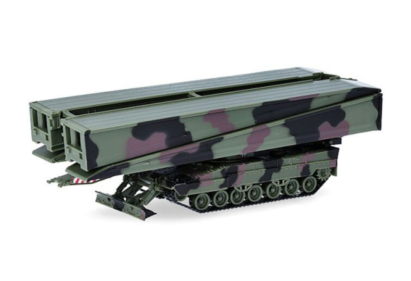 HER746854 - Leguan Tank bruggenlegger 26 m camouflage - 1