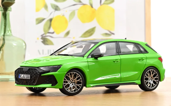 NOREV188390 - AUDI RS 3 Sportback 2025 Groen Kyalami - 1