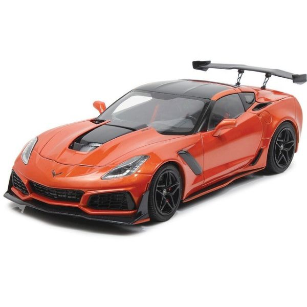 IXO-U18RDC001-FO - 2019 CHEVROLET Corvette ZR1 Oranje - SEBRING ORANGE TINTCOAT - USA EDITIE - 1