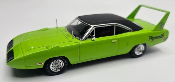IXO-U43RDC008 - PLYMOUTH Road Runner Superbird 1970 Groen - 1