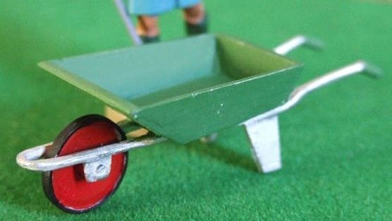 WM010VERT - Groene en grijze kruiwagen - in miniatuur - 1