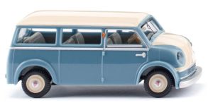 WIK033601 - LLOYD LT 500 Bus Pastelblauw