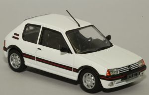 ODE077 - PEUGEOT 205 GTI 1.9 Wit