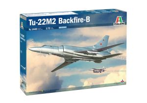 ITA1440 - Bommenwerper TUPOLEV Tu-22 M3 Backfire B om te assembleren en te schilderen