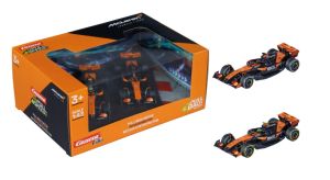 CARRERA15813035 - 2-pack McLaren (wrijvingsaandrijving) - MCL36 #4 L. Norris / MCL39 #81 O. Piastri