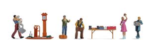 NOC16280 - 5 thematische beeldjes en accessoires - rommelmarkt