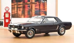 NOREV182805 - Ford Mustang Coupé de 1966, color Night Mist Metallic.
