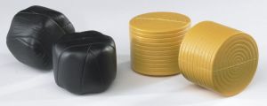 BRU2345 - Set van 2 verpakte ballerrondes met 2 stroballerrondes Schaal: 1/16