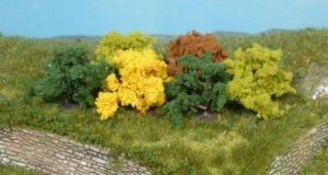 HEK1181 - Set van 8 rode struiken. groen en geel 4 cm