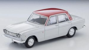 TOMLV-217A - Nissan Prince Skyline 2000GT uit 1965, wit en rood.
