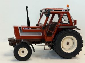ROS30256 - FIAT 65-90 2WD Super Comfort-cabine – Beperkte oplage van 500 stuks.