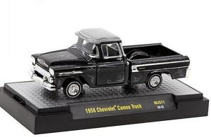 M2M-31500-MJS71 - CHEVROLET Cameo Truck 1958 Zwart LOWRIDERS in blisterverpakking