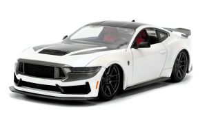 JAD35504 - FORD Mustang Dark Horse wit - PINK SLIPS