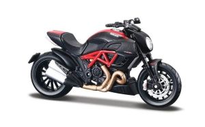 MST39300-G - DUCATI Diavel Carbon, zwart en rood