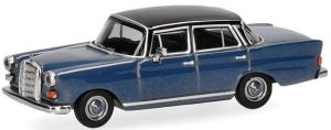 HER430739-004 - MERCEDES BENZ 200 Heckflosse metallic blauw