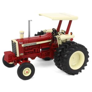 ERT44307 - FARMALL 1206 met dubbele wielkasten achter - Farm Show 2023
