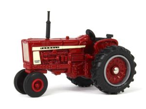 ERT44447 - FARMALL 806 in blisterverpakking