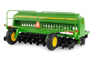 ERT45816 - Zaaimachine JOHN DEERE 1590