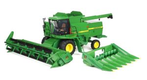 ERT45962OTP - John Deere 7720 Titan II maaidorser met 2 maaikoppen