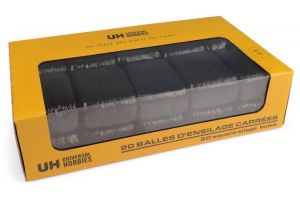 UH6882 - Doos met 28 zwarte vierkante kuilvoerbalen