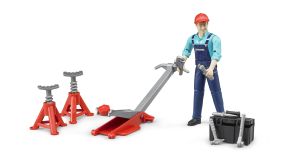 BRU62100 - Monteur Met werkplaatsgereedschap Schaal: 1/16