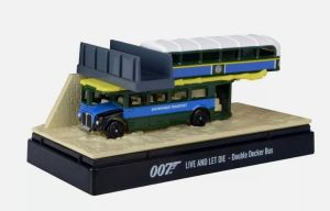 MMX79825 - Dubbeldeksbus uit de film JAMES BOND 007 - Live and Let Live