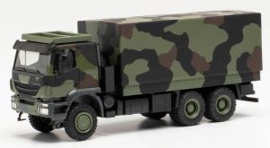 HER746786 - IVECO Trakker 6x6 bagagedrager met camouflage dekzeil