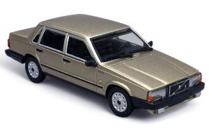 MNC870171700 - VOLVO 740 GL 1986 Goudkleurig