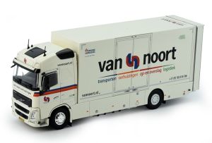 TEK81612 - VOLVO FH4 transporter 4x2 VAN NOORT