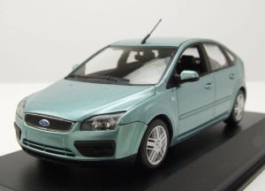 MXC940084000 - 2004 FORD Focus Licht Metallic Blauw