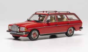 IXOCLC694N.22 - Mercedes-Benz 200T S123 1979 Rood