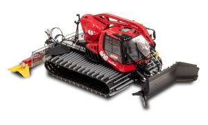 JC4817 - PISTENBULLY 600W sneeuwruimer met SKIWELT lier